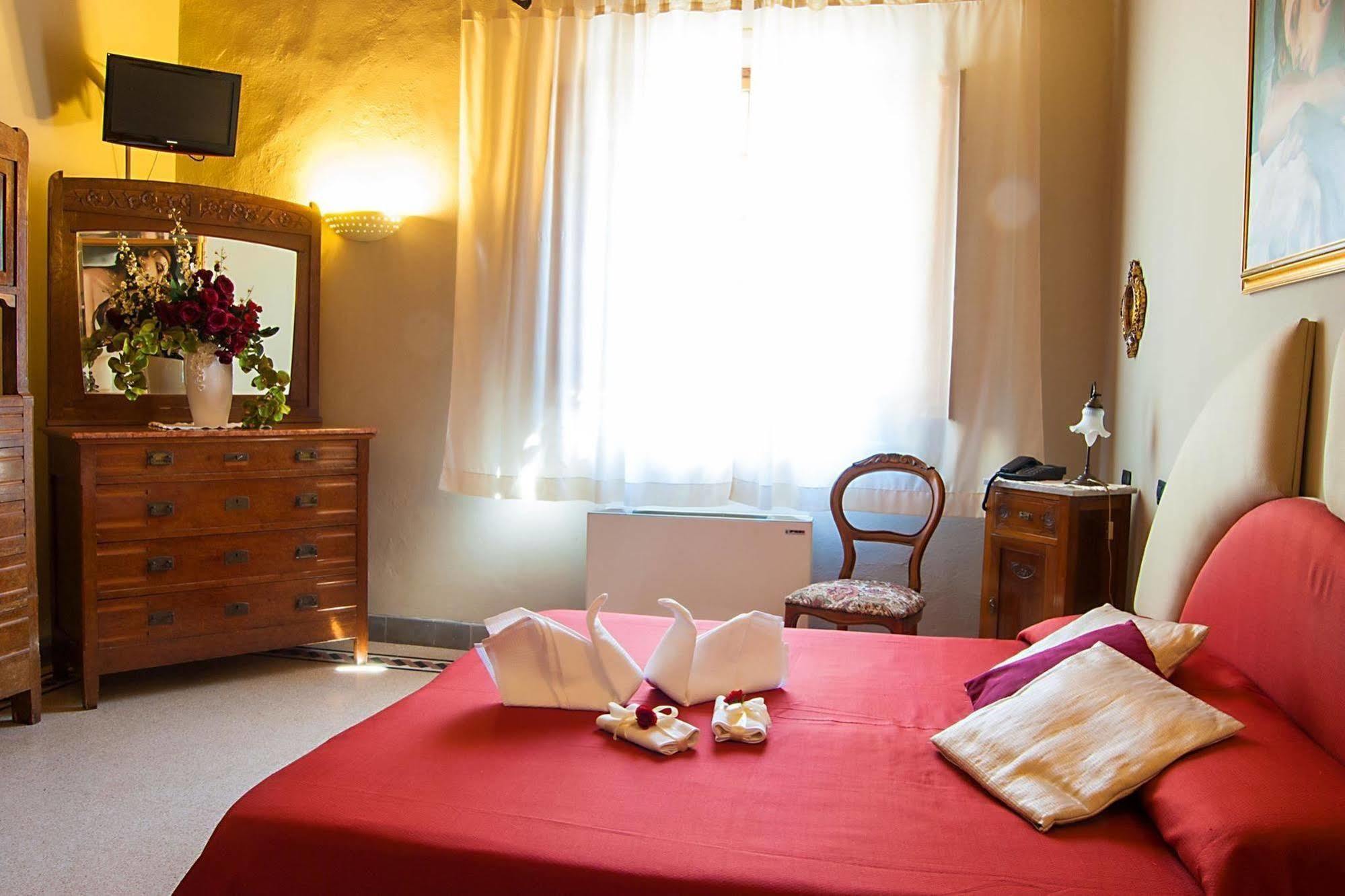 Hotel Villa Maya Cascina Exterior photo